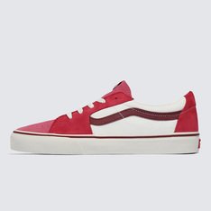 O revolucionário Sk8-Hi Vans transformado em um tênis de cano baixo atemporal. Uma versão adaptada do lendário tênis de cano alto, o Tênis Sk8-Low Multi Block Pink traz a estética familiar da Sidestripe tradicional e clássica da Vans com uma proposta de vestir esta silhueta icônica com muito mais estilo. Além dos cabedais clássicos de lona e camurça que imitam sua contraparte mais alta, o tênis de cano baixo é fácil de usar e possui detalhes que preservam a essência do original. 
Características do produto: 
• A lendária estética SK8-Hi® em um tênis de cano baixo;
• Cabedal durável de camurça e lona;
• Fechamento com cadarço;
• Biqueiras reforçadas;
• Clarinhos de suporte acolchoados;
• Sola de borracha waffle exclusiva Vans.