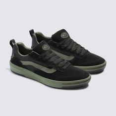 Conheça o Zahba: um tênis de skate discreto, fácil de usar e inspirado no esporte, construído com foco na sustentabilidade. Desenvolvido com contornos confortáveis sob os pés e ajuste refinado, o Tênis Skate Zahba Fatigue Black associa materiais sustentáveis aos recursos de desempenho que os skatistas exigem. A sola é confeccionada com borracha natural SickStick™ proveniente de fazendas que seguem práticas sustentáveis comprovadas com a intenção de reduzir os impactos nas pessoas e no planeta. O solado é combinado com uma entressola VR3Cush™ de dupla densidade feita com pelo menos 50% de espuma EVA de base biológica parcialmente derivada de plantas. Ao adquirir este produto, você está apoiando os curtumes certificados pelo Leather Working Group, http://www.leatherworkinggroup.com/. Os tecidos são confeccionados em PET 100% reciclado ou algodão orgânico. Com painéis reforçados com Duracap™ e malha de inspiração atlética para um cabedal leve e respirável, você terá a combinação perfeita entre conforto e desempenho aprimorado.

Características do produto:
• Cabedal: Os materiais incluem painéis de camurça duráveis em áreas de alto desgaste, malha leve que é respirável e durável e perfurações para maior respirabilidade • Uma biqueira Duracap™ em camurça reforçada com borracha reciclada oferece maior durabilidade • O contraforte interno reciclado oferece um ajuste de calcanhar aprimorado, enquanto os puxadores facilitam a colocação e retirada do tênis. • Sola: Um solado discreto de borracha SickStick™ de três quartos envolve uma construção de entressola de dupla densidade com design da parte frontal zonal • A entressola é feita de pelo menos 50% de espuma de base biológica projetada para flexibilidade e sensação de prancha • A zona de dupla densidade é feita de pelo menos 50% de espuma de base biológica com uma parte frontal ImpactWaffle™ totalmente nova PALMILHA: • A palmilha de espuma 98% reciclada é sinônimo de conforto adicional sobre uma entressola moldada.