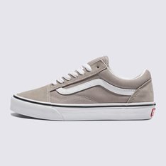 Cores ousadas e frescas energizam o Old Skool com a lendária sidestripe. A Coleção Color Theory permite que você crie uma história de cores única: combinando tons vibrantes e inesperados com o estilo dos icônicos clássicos da Vans. Feito com uma combinação de lona e camurça, o Tênis Old Skool Atmosphere homenageia a silhueta tradicional com Sidestripe, ao mesmo tempo que oferece um visual fresco para esse ícone.